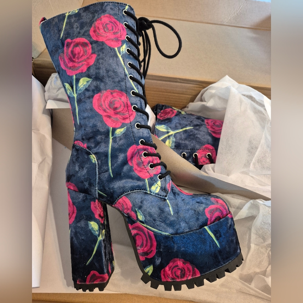 Velvet Rose Print Lace Up Platform Boots